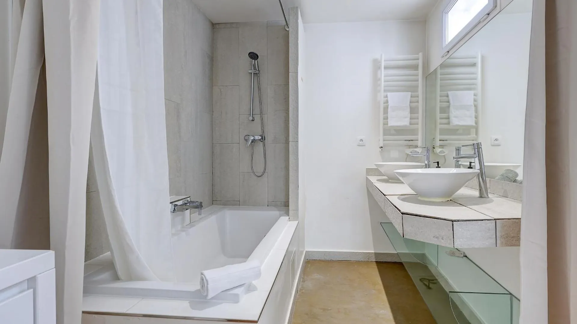 Les Halles Apartment Paris